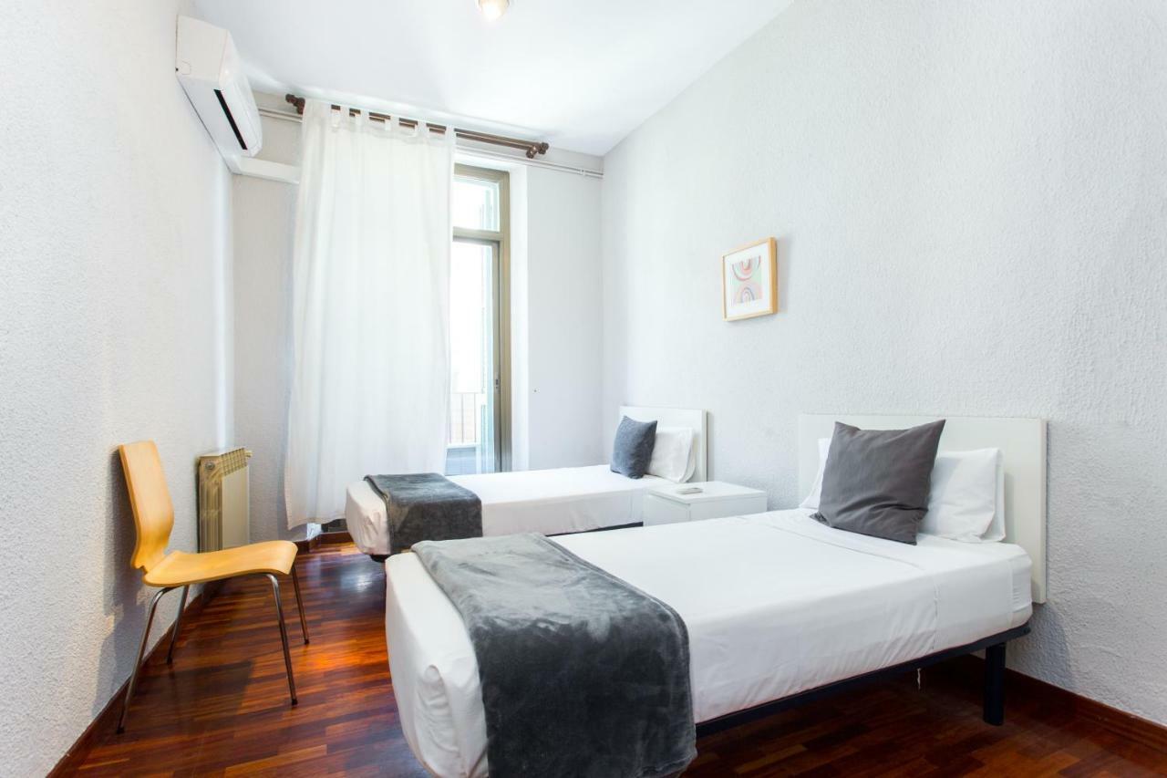 Friendly Rentals Rambla Flower Barcelona Bagian luar foto